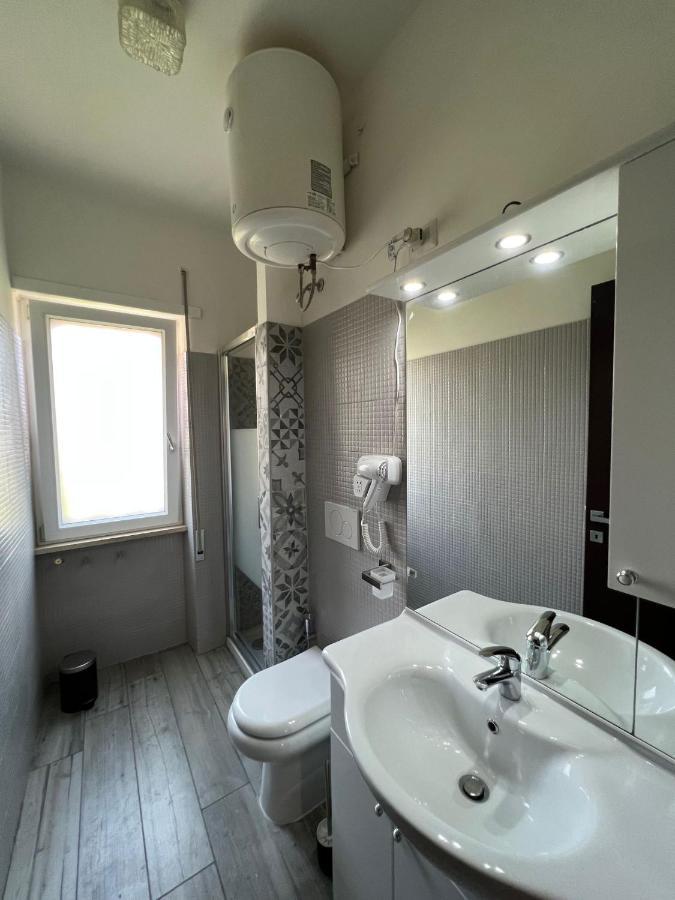 フィウミチーノ Domus Speranza Bed & Breakfast エクステリア 写真