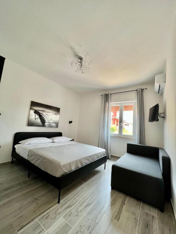 フィウミチーノ Domus Speranza Bed & Breakfast エクステリア 写真